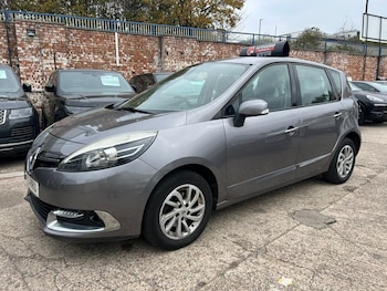 Used Renault Scenic 2013 for sale - 76240122: Photo 2