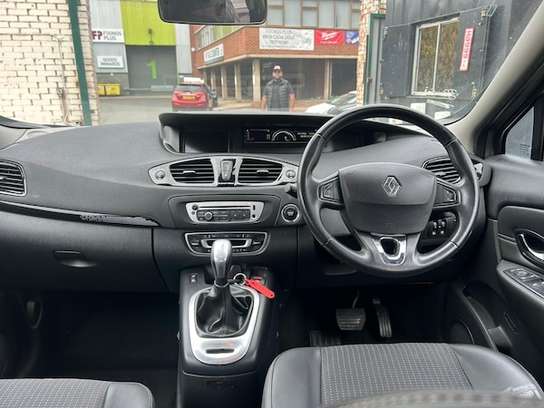 Used Renault Scenic 2013 for sale - 76240122: Photo 8
