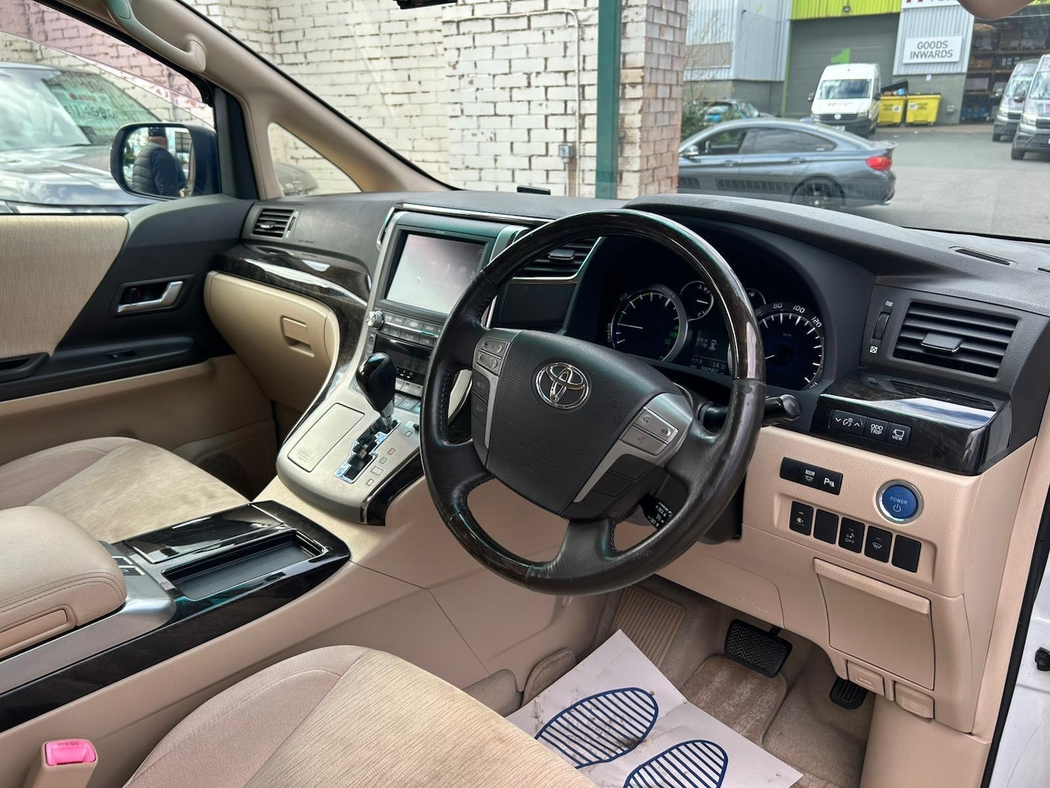 Used Toyota Vellfire for sale - 78086384: Photo 10