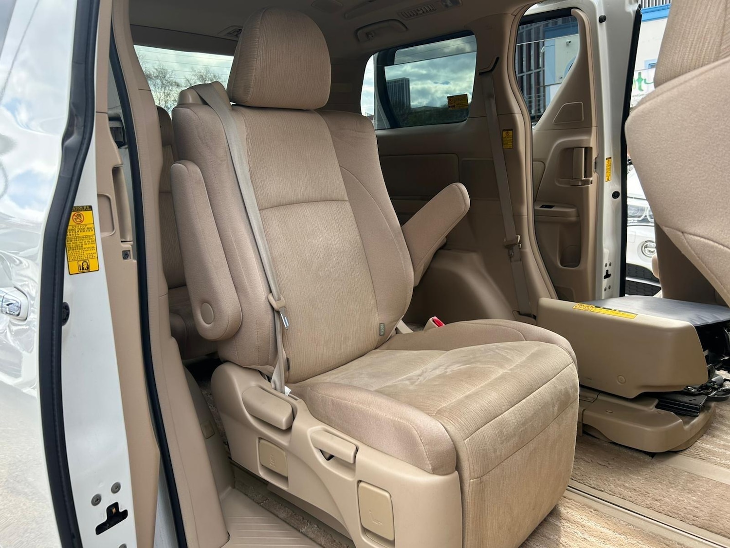 Used Toyota Vellfire for sale - 78086384: Photo 15