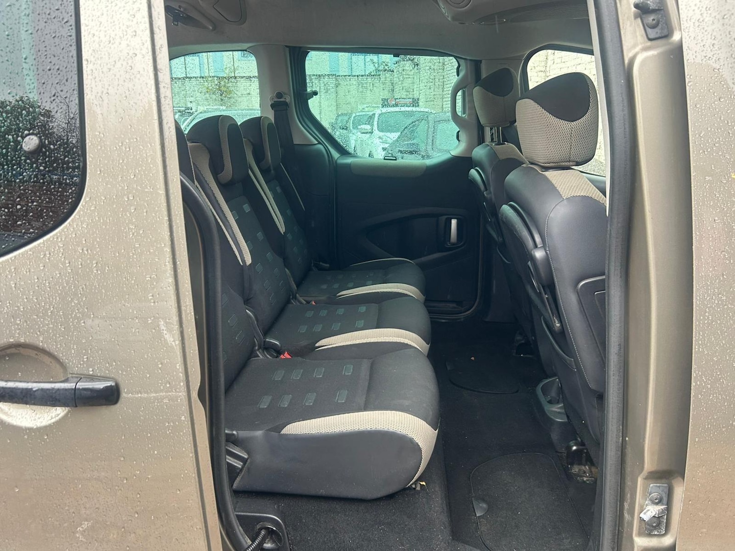 Used Citroen Berlingo 2014 for sale - 76121240: Photo 11