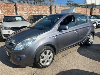Used Hyundai i20 2012 for sale - 77957017: Photo