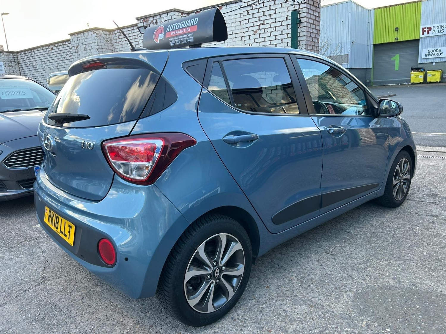 Used Hyundai i10 2018 for sale - 78058182: Photo 4