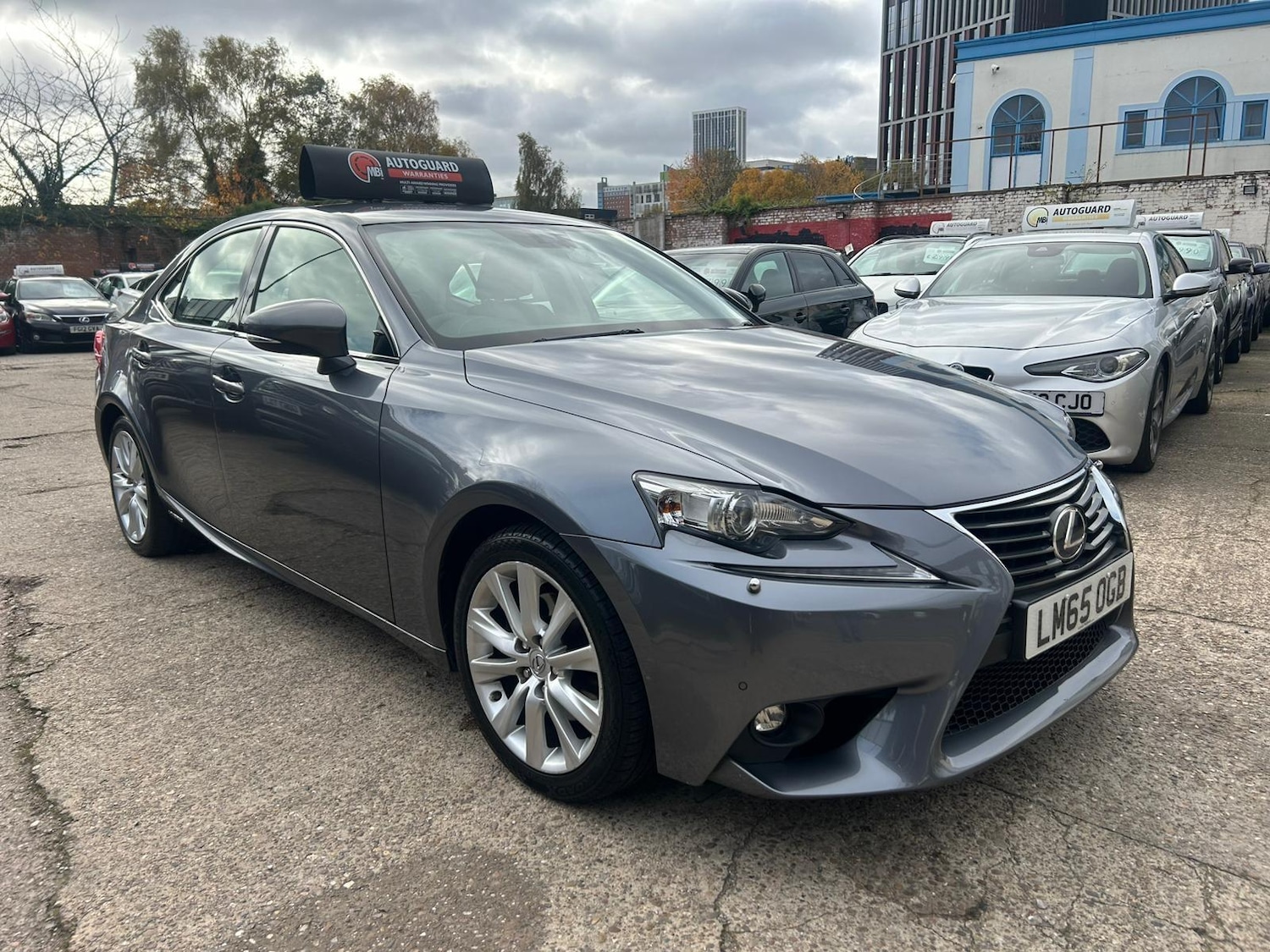 Used Lexus IS 2015 for sale - 76381318: Photo 1