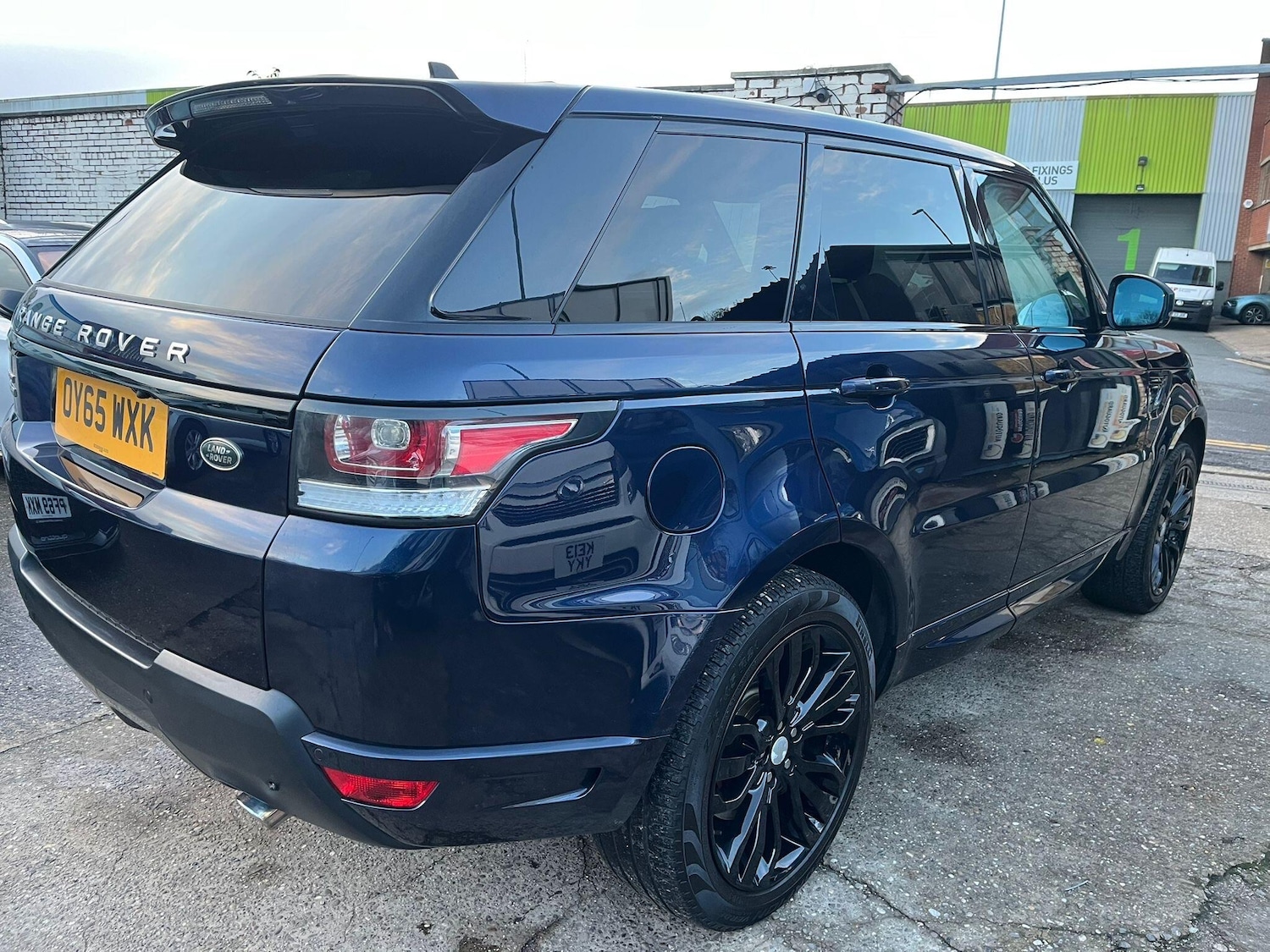 Used Land Rover Range Rover Sport 2015 for sale - 76781867: Photo 4