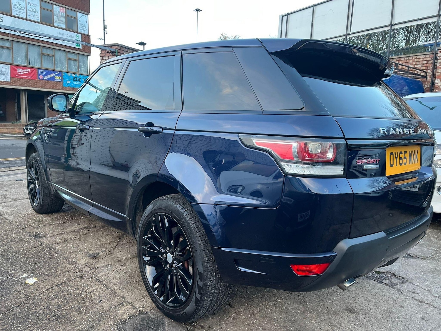 Used Land Rover Range Rover Sport 2015 for sale - 76781867: Photo 5