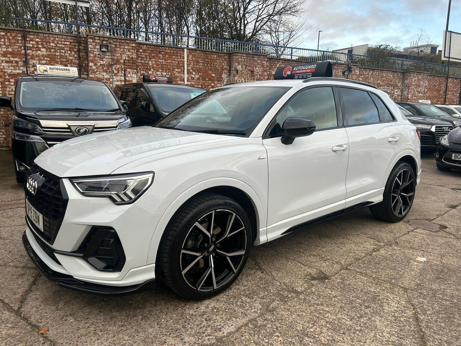 Used Audi Q3 2019 for sale - 76446469: Photo 3