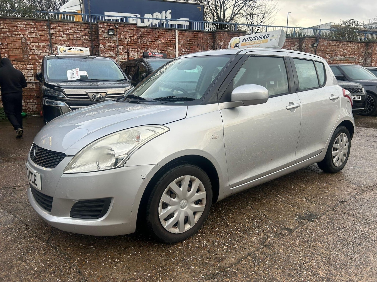 Used Suzuki Swift for sale - 76538096: Photo 3