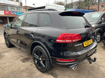 Used Volkswagen Touareg 2012 for sale - 77695542: Photo