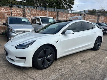 Used Tesla Model 3 2020 for sale - 75757222: Photo