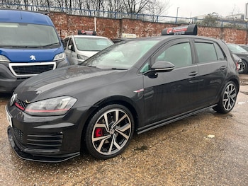 Used Volkswagen Golf 2017 for sale - 76658747: Photo