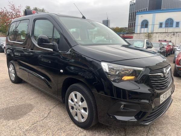 Used Vauxhall Combo Life 2020 for sale - 76227420: Photo 1