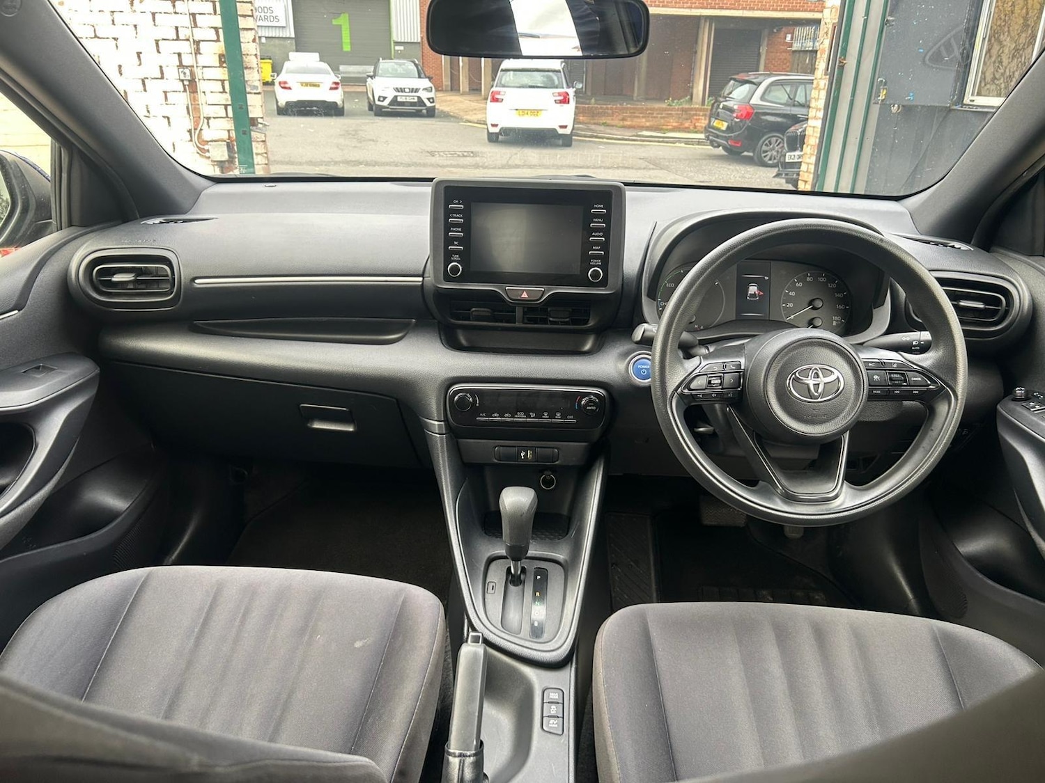 Used Toyota Yaris for sale - 76994112: Photo 11