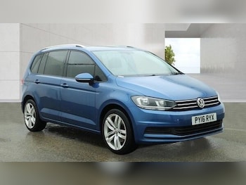 Used Volkswagen Touran 2016 for sale - 78561578: Photo