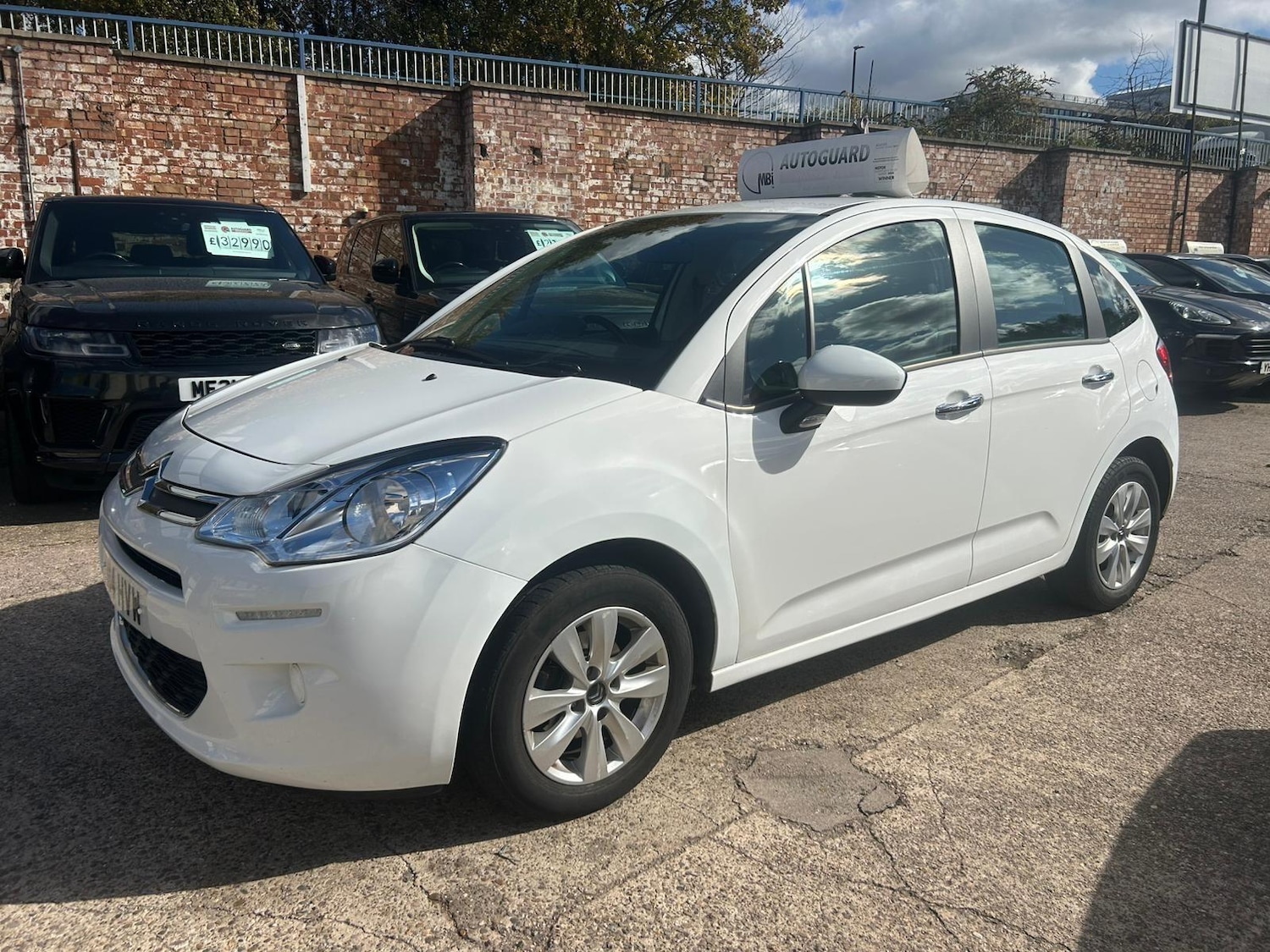 Used Citroen C3 2014 for sale - 76926175: Photo 3