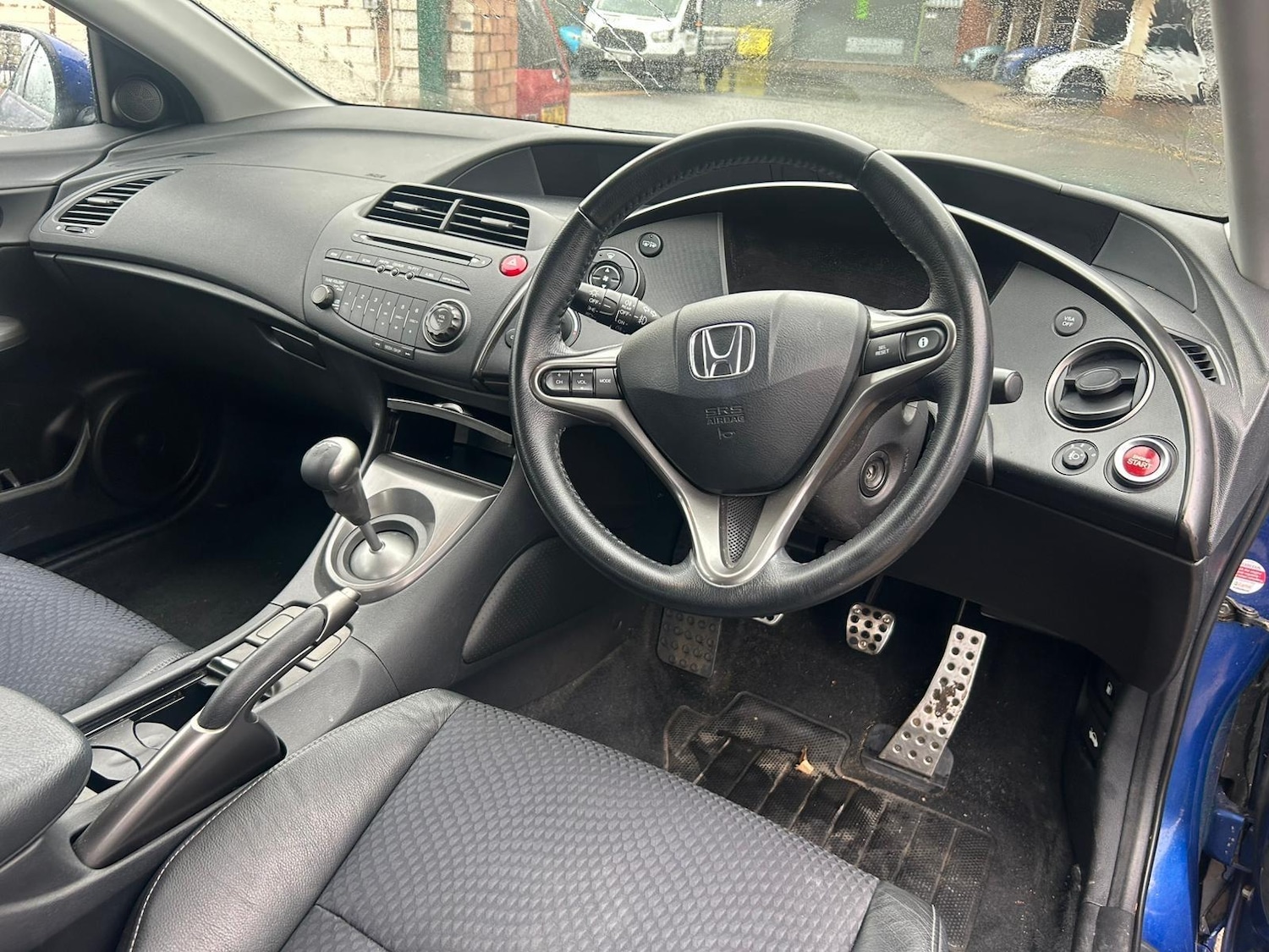 Used Honda Civic 2010 for sale - 76899481: Photo 11