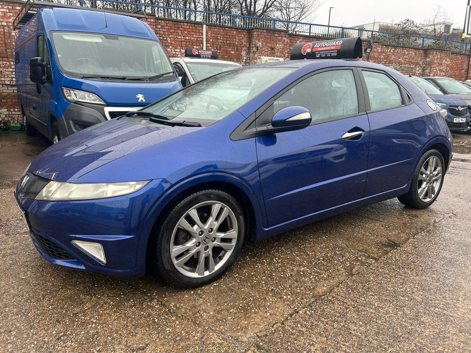 Used Honda Civic 2010 for sale - 76899481: Photo 3