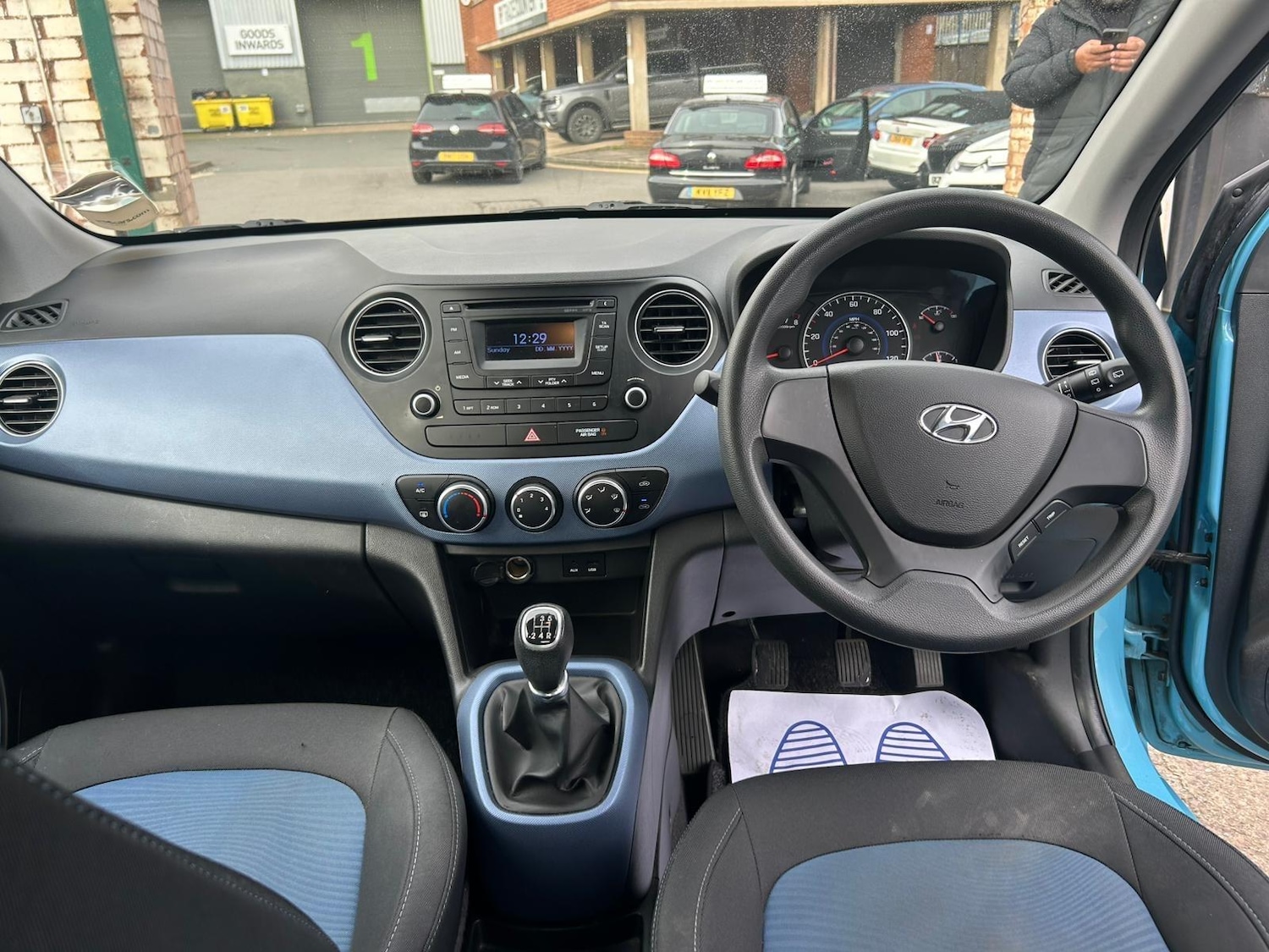 Used Hyundai i10 2014 for sale - 77549600: Photo 9