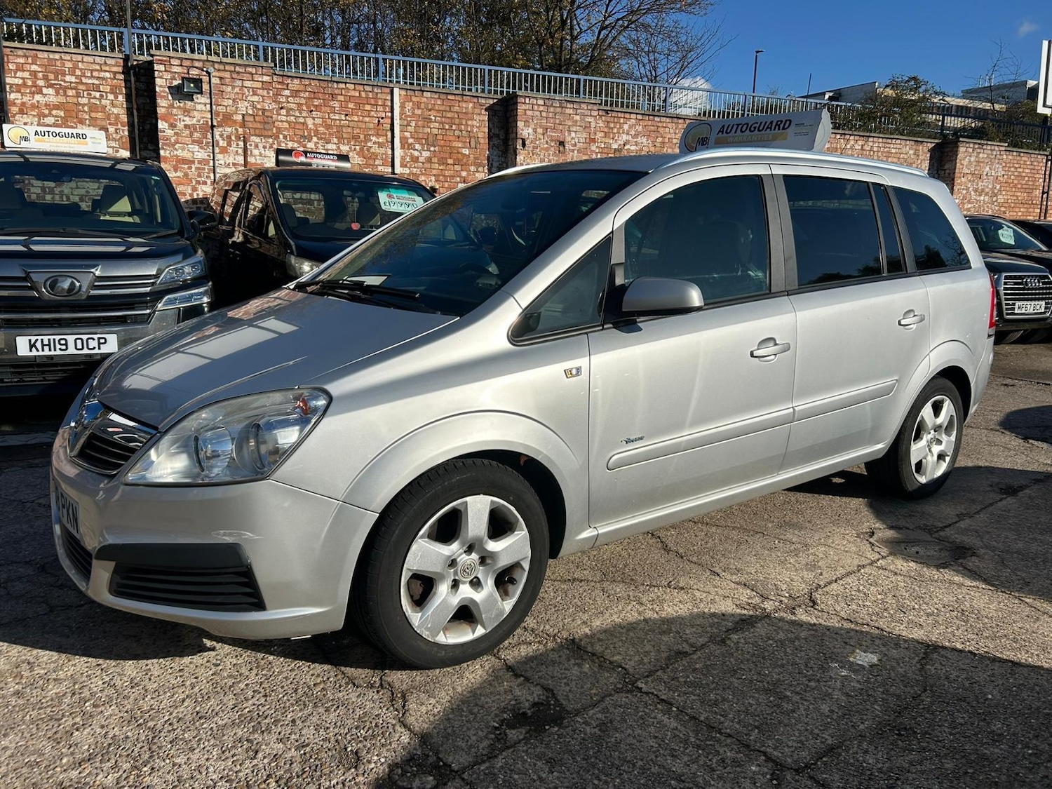 Used Vauxhall Zafira 2008 for sale - 76377573: Photo 2