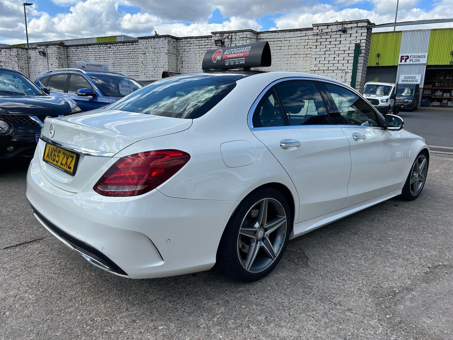 Used Mercedes-Benz C Class 2015 for sale - 76991304: Photo 5