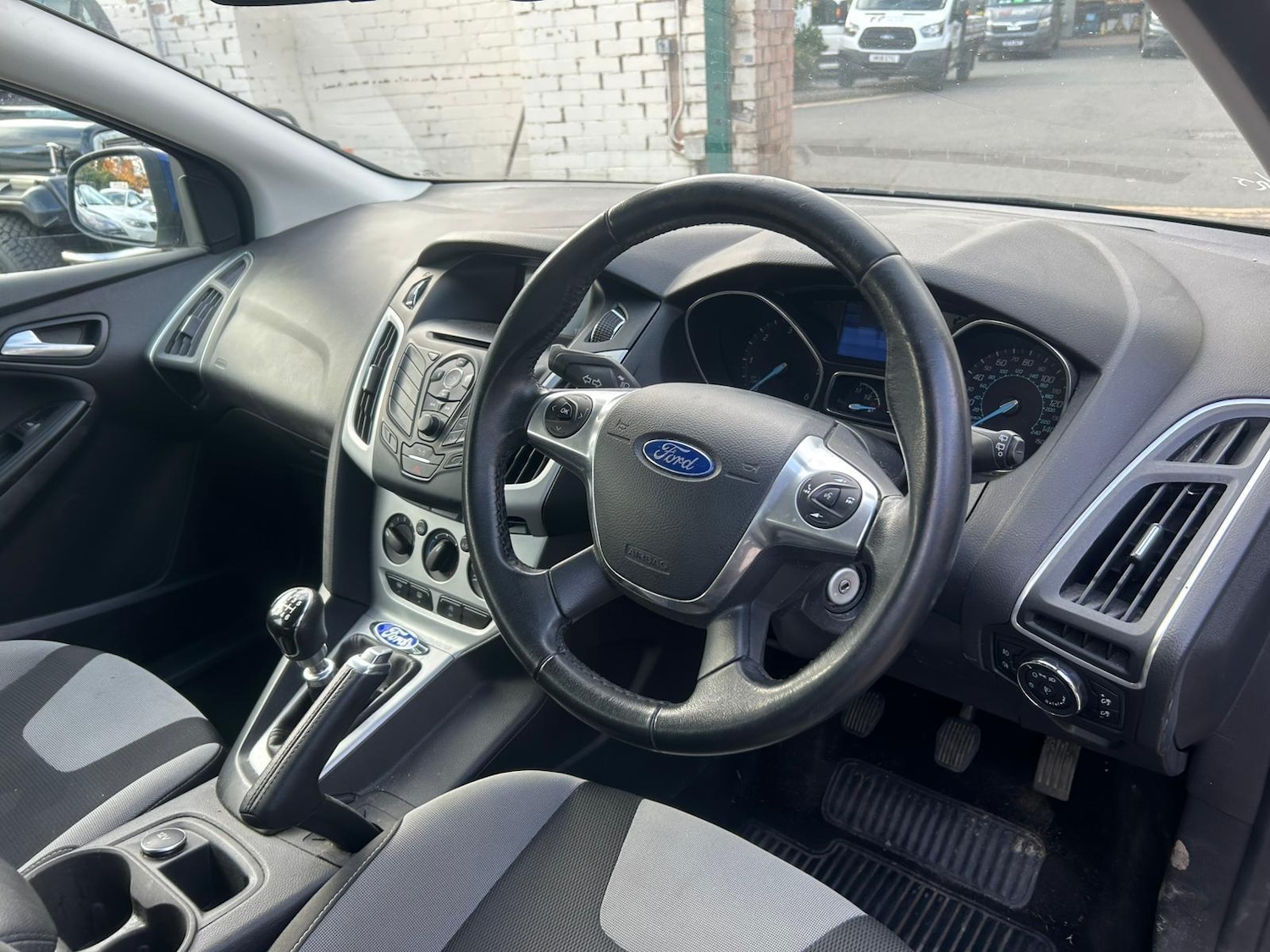 Used Ford Focus 2014 for sale - 76318117: Photo 9