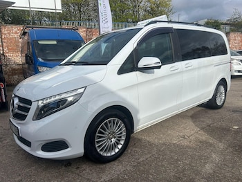 Used Mercedes-Benz V-Class 2017 for sale - 78127403: Photo