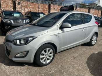 Used Hyundai i20 2013 for sale - 74136396: Photo