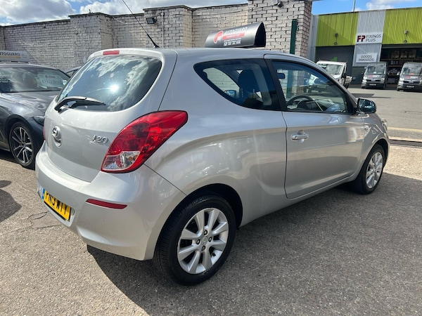 Used Hyundai i20 2013 for sale - 74136396: Photo 5