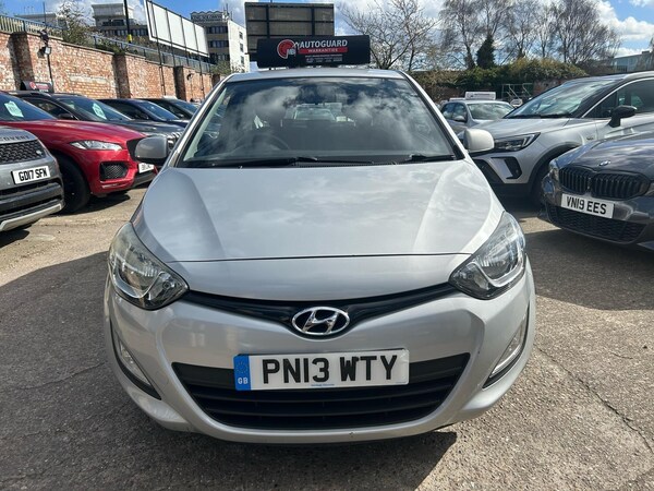 Used Hyundai i20 2013 for sale - 74136396: Photo 6