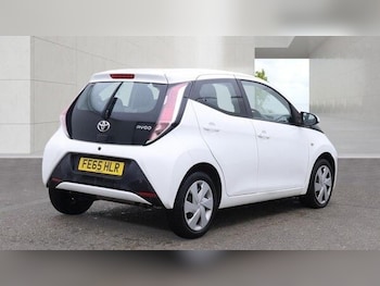 Used Toyota AYGO 2015 for sale - 79426674: Photo