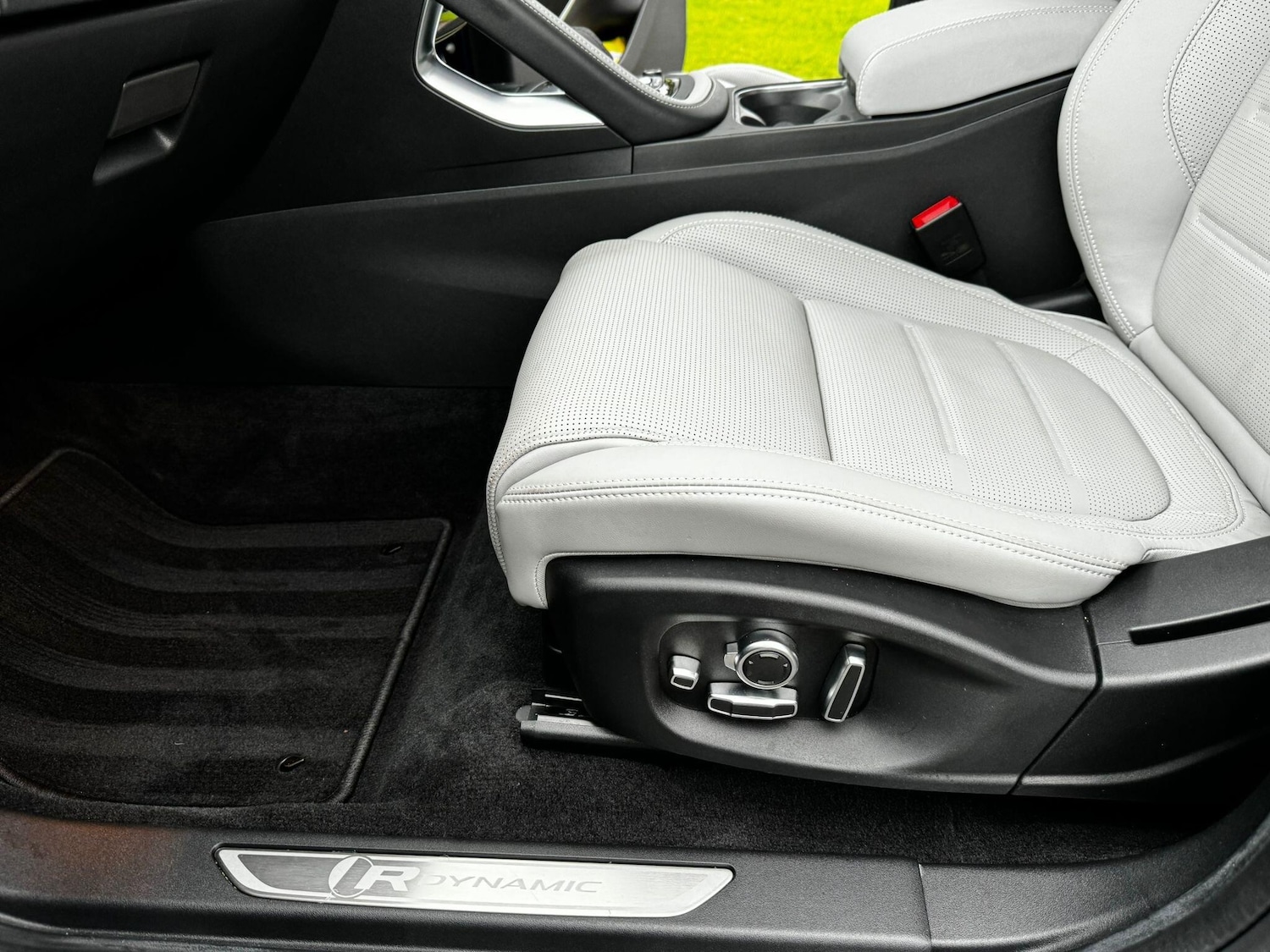 Used Jaguar E-Pace 2021 for sale - 76485391: Photo 10