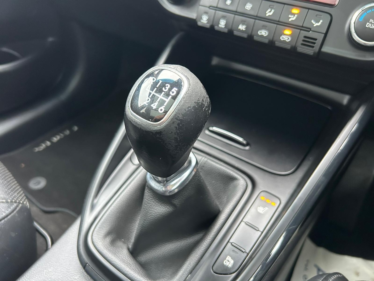 Used Kia Carens 2015 for sale - 77330474: Photo 15