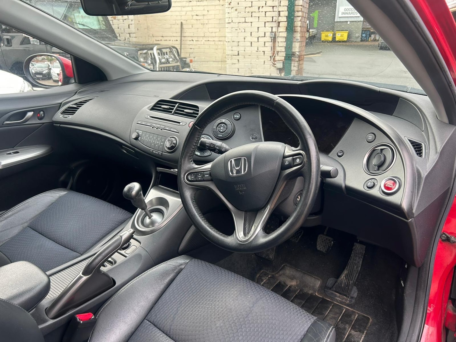 Used Honda Civic 2010 for sale - 76728145: Photo 11