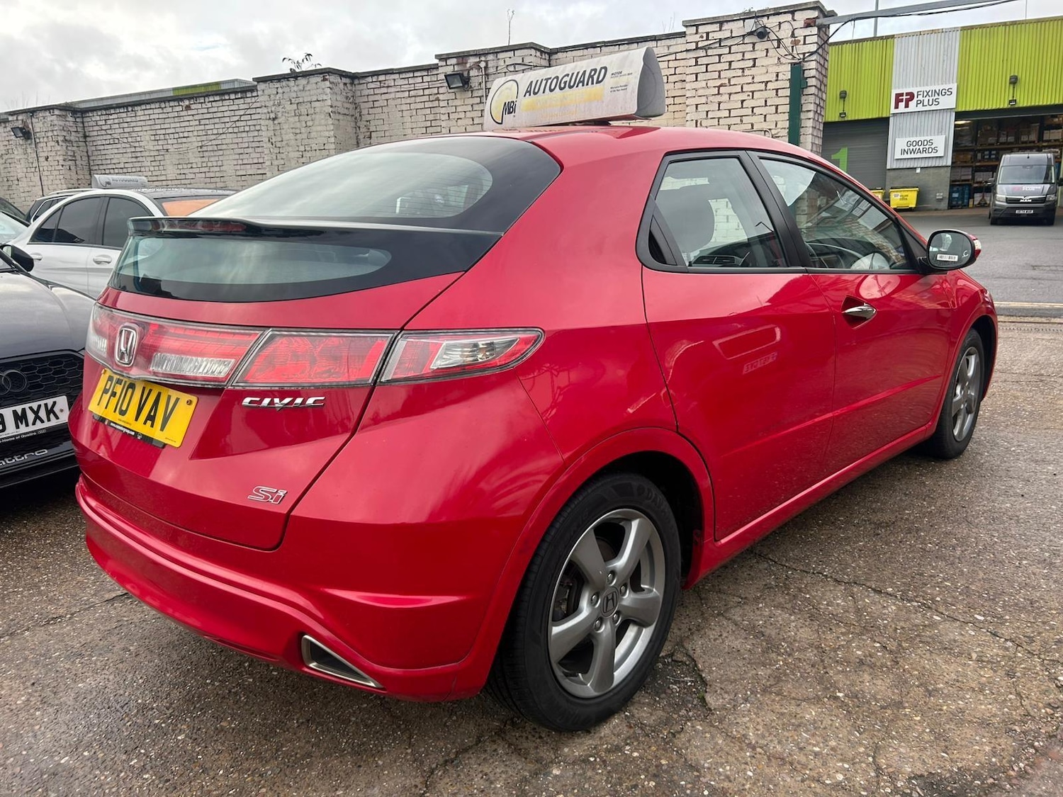 Used Honda Civic 2010 for sale - 76728145: Photo 4