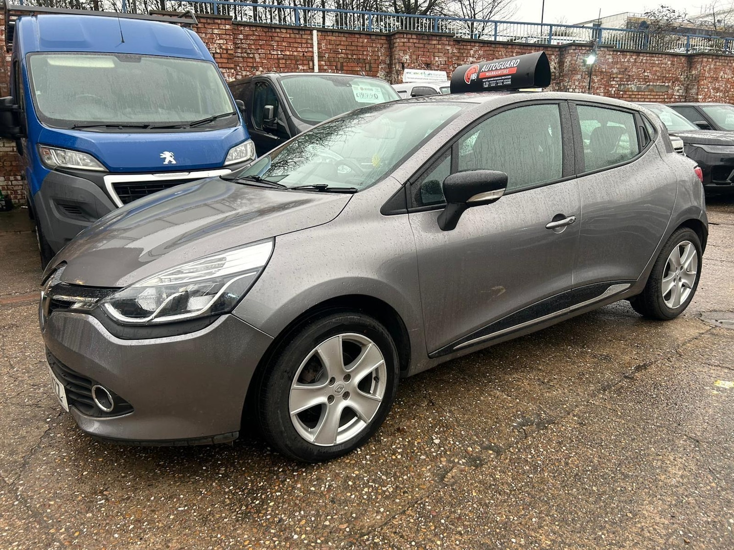 Used Renault Clio 2015 for sale - 77783968: Photo 3