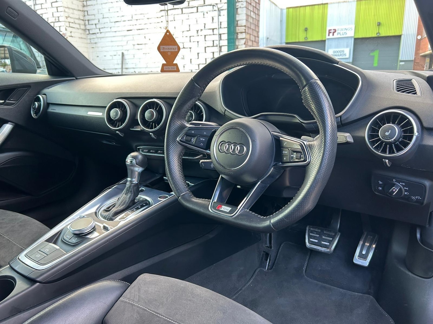 Used Audi TT 2019 for sale - 77120692: Photo 10