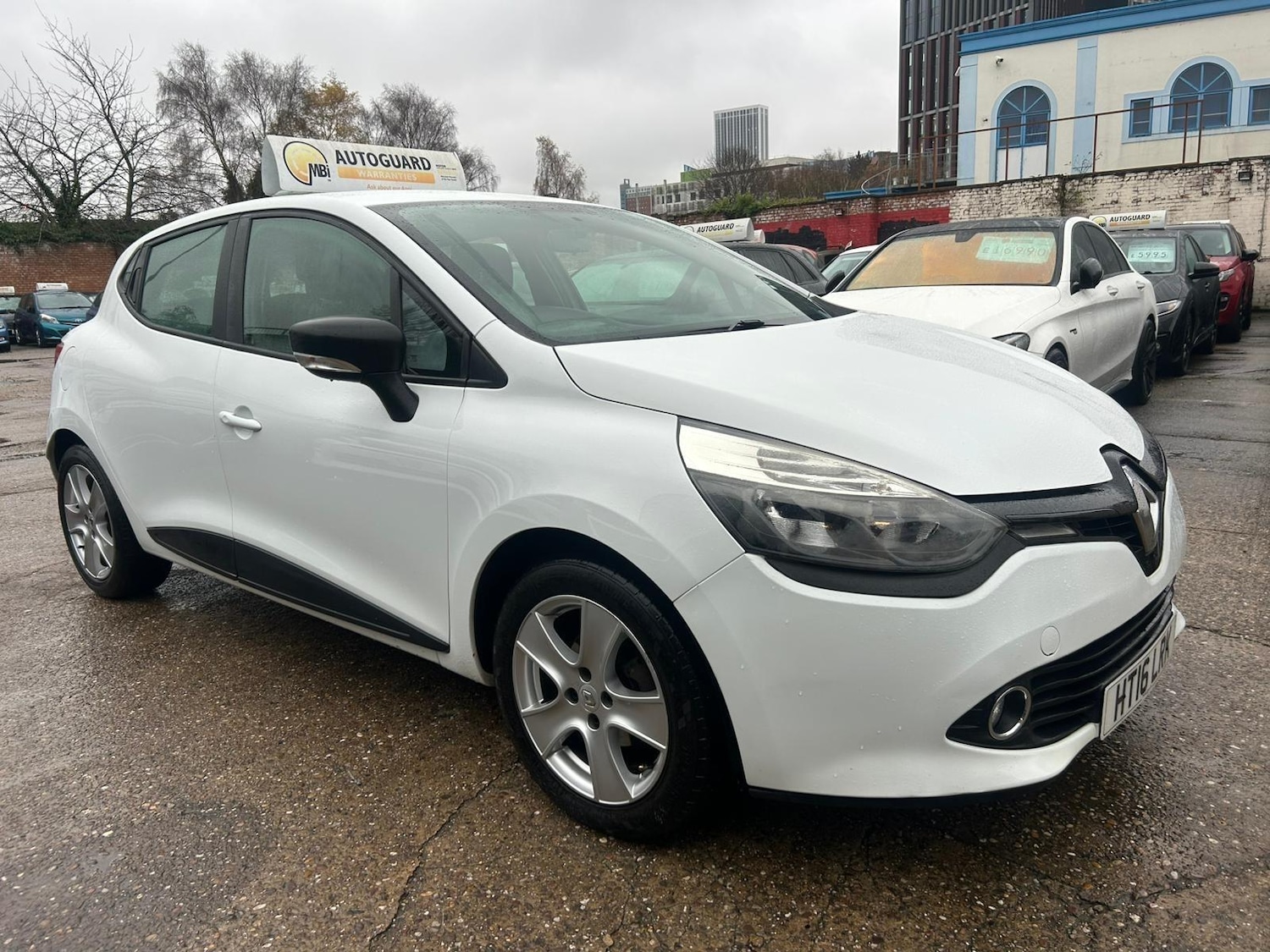 Used Renault Clio 2016 for sale - 76742944: Photo 1