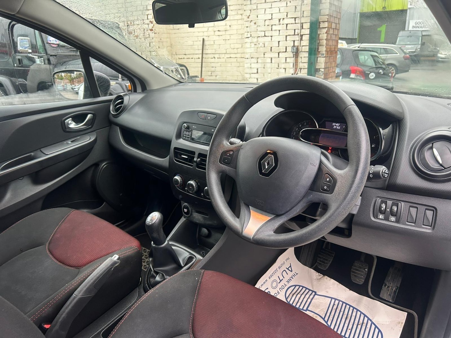 Used Renault Clio 2016 for sale - 76742944: Photo 10