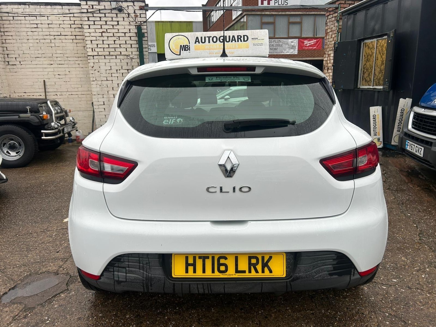 Used Renault Clio 2016 for sale - 76742944: Photo 8