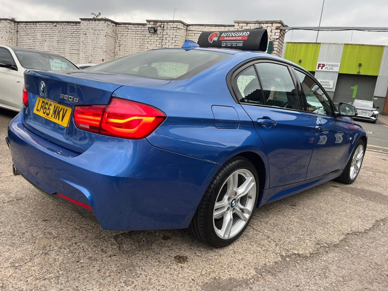 Used BMW 3 Series 2015 for sale - 76314710: Photo 4