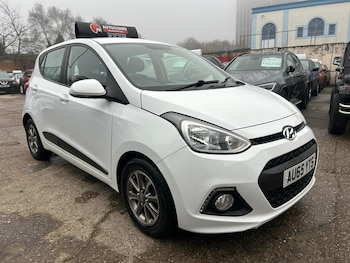 Used Hyundai i10 2015 for sale - 77131324: Photo