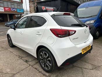 Used Mazda Mazda2 2015 for sale - 77387313: Photo