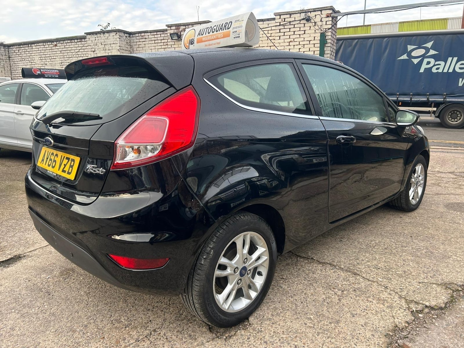 Used Ford Fiesta 2016 for sale - 76801727: Photo 5