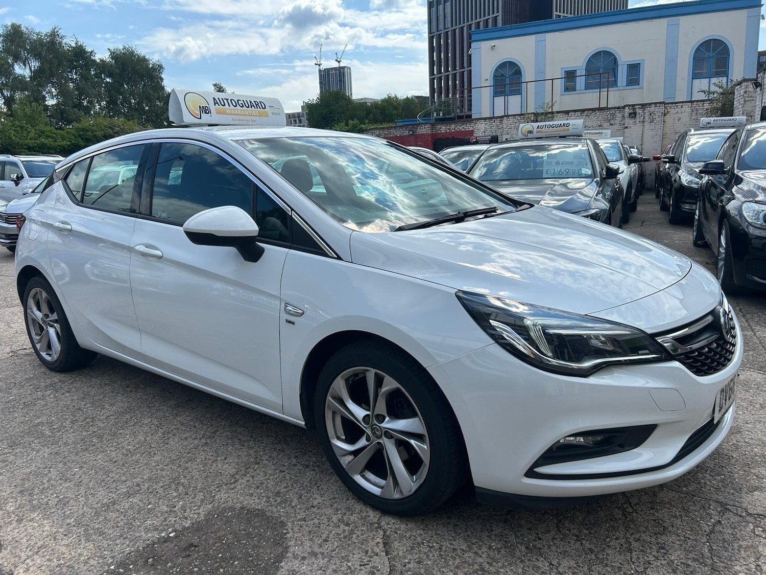 Used Vauxhall Astra 2016 for sale - 76239135: Photo 1