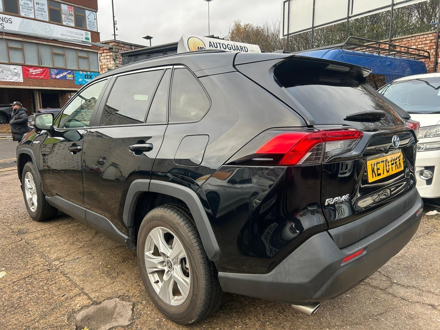 Used Toyota RAV4 for sale - 76735436: Photo 4