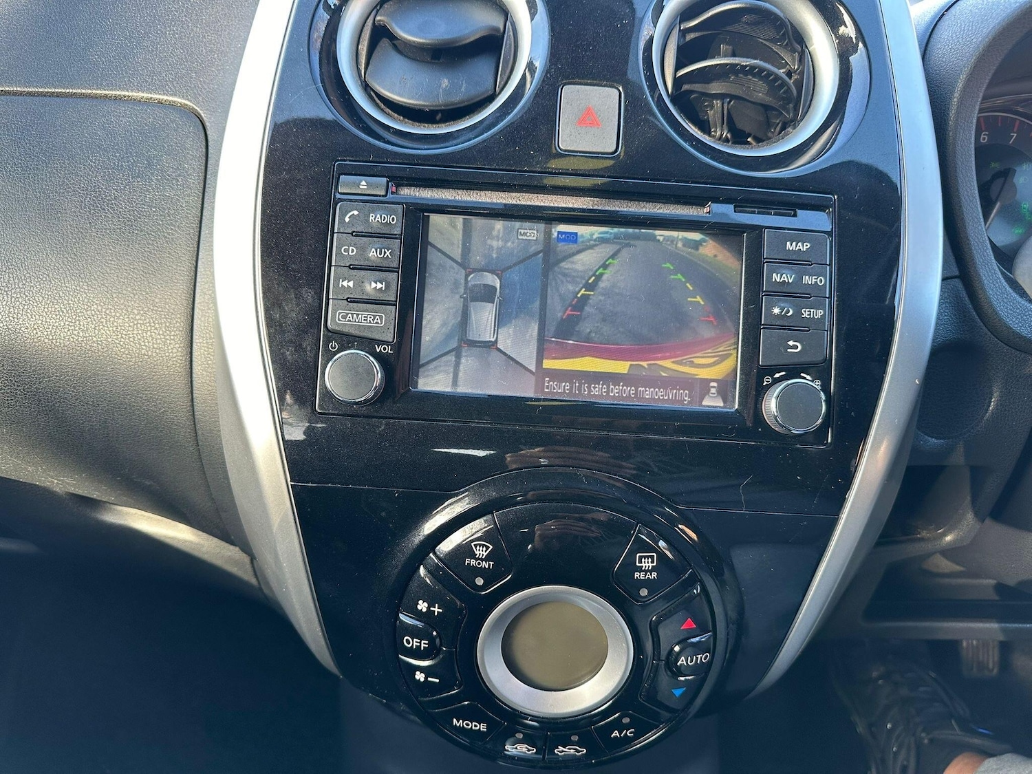 Used Nissan Note 2015 for sale - 77425670: Photo 11