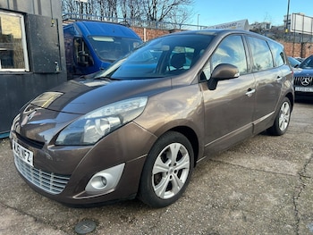 Used Renault Grand Scenic 2011 for sale - 76942663: Photo