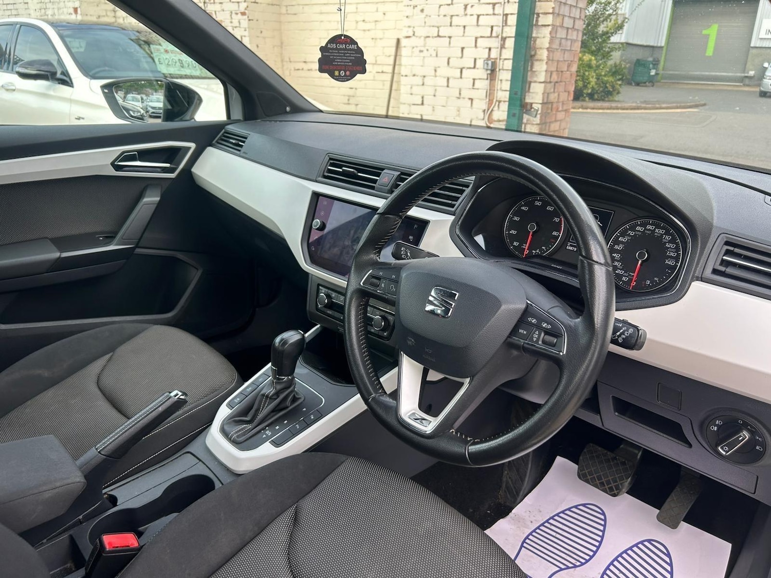 Used SEAT Arona 2018 for sale - 76349311: Photo 9