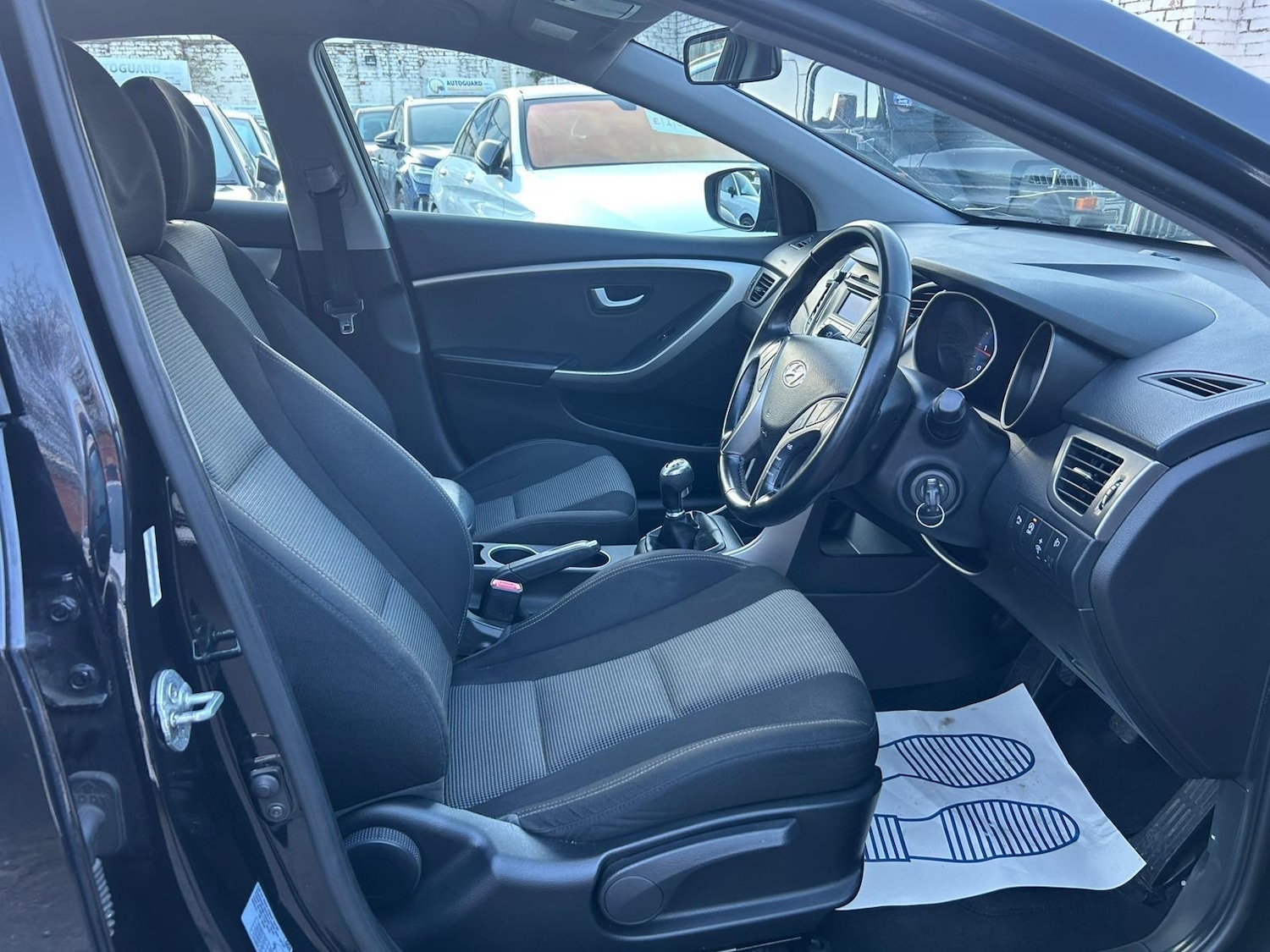 Used Hyundai i30 2013 for sale - 76997475: Photo 11