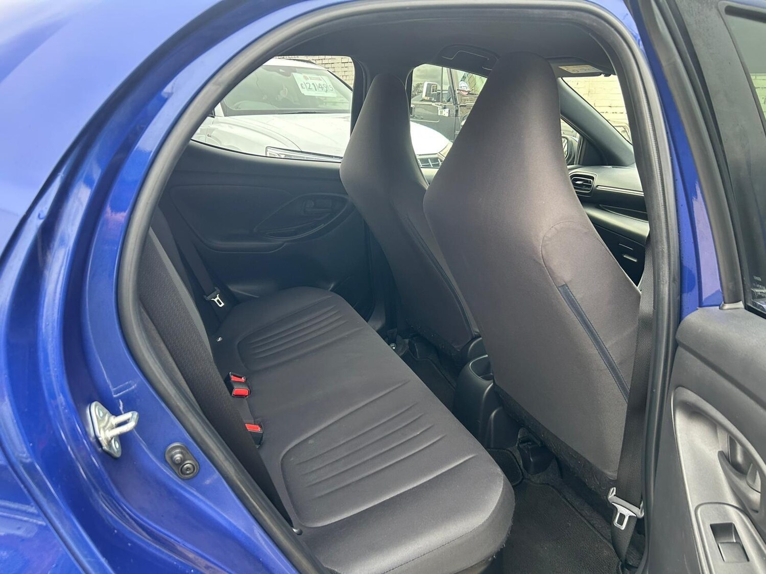 Used Toyota Yaris for sale - 76592812: Photo 12